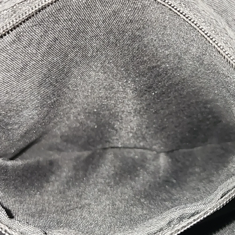 Botkier sleek black